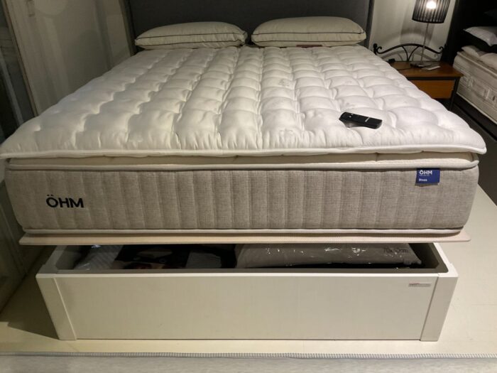 Canapé abatible motorizado TapiBox SweetBedding con iluminación LED - ÖHM