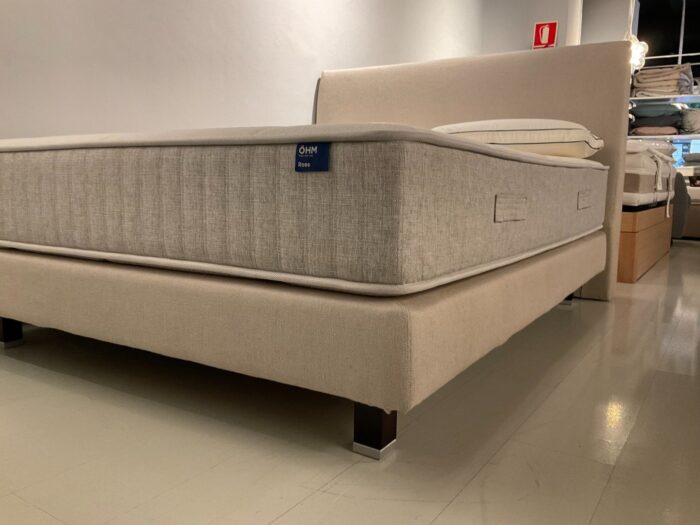 Conjunto de descanso 150x190cm. con colchón Öhm modelo Ross. Antes 2.327€ -30% DTO. AHORA TODO 1.630€